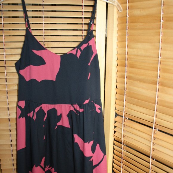 Loft Dress Black with Red Design Size O - Picture 6 of 8
